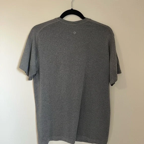 lululemon athletica Heather Gray Short Sleeve Tee - Picture 2 of 2